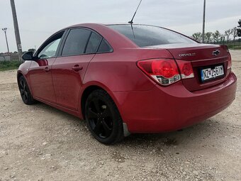 Chevrolet Cruze LS, 1.6 - 83kw - 4