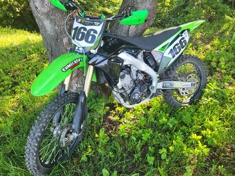 Predám kawasaki kxf 250 - 4