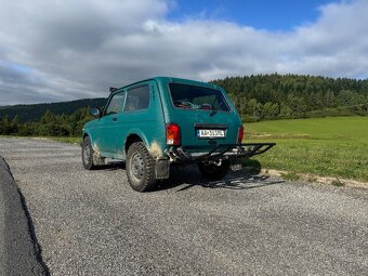 Lada Niva 1.7i 4x4 - 4