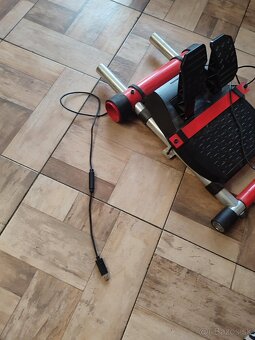 herny volant, pedale stojan - 4