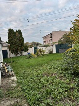 Predám starší rodinný dom s pozemkom - 580m2 - 4