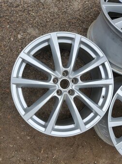 sada originálních alu kol Volkswagen 5x112 - 4