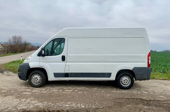 PEUGEOT BOXER 2,2 HDi; 3-miestny - 4