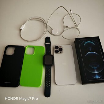 Iphone 12 pro Max biely +Apple watch 7 44 mám - 4