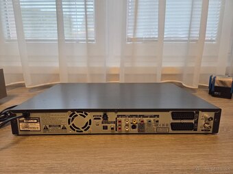 Predám SAMSUNG DVD HR735 hdd & dvd recorder - 4