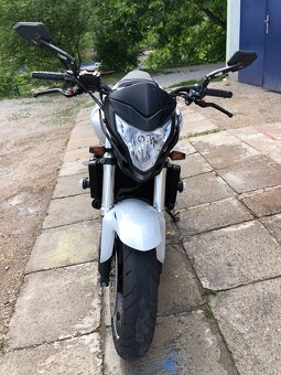 Honda Hornet PC41 - 4