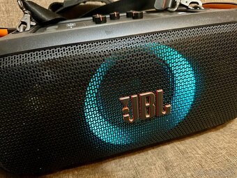 JBL Partybox on the go - 4