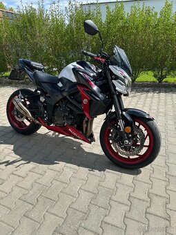 Suzuki GSX-S 750 - 4