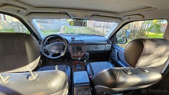 Mercedes-Benz ML350 - 4
