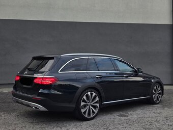 Mercedes-Benz E 350d All Terrain - 4