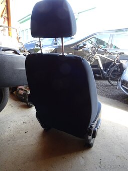 Sedadlo a podstavec pravá strana Sprinter 906-Crafter-06-17 - 4