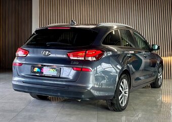 Hyundai i30 Combi 1.6 CRDI 2020/117 tisíc km - 4