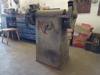 Bruska dvoukotoučová D-300 - 4