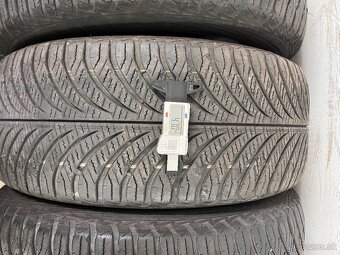 215/55R17 Good year celoročné - 4