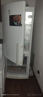 Chladnička s mrazničkou Electrolux - 4