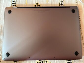 MacBook Pro 13" 2017 8GB/1TB - 4