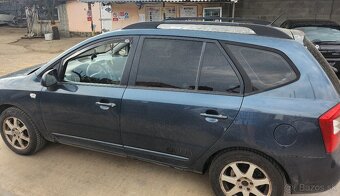 Kia carens roč.2011 - 4