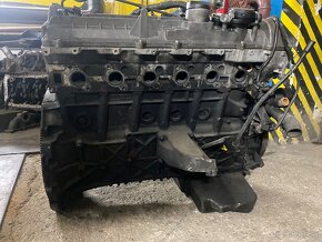 Motor Mercedes E 2001 3,0Crd - 4