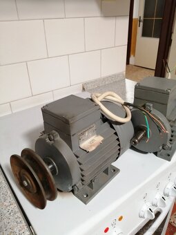 Elektromotor MEZ Mohelnice 550w, 1380 ot patkovy /min 400V - 4