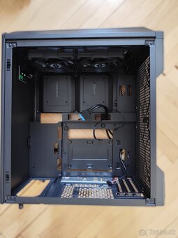 Predám case Phanteks Eclipse P200A - 4