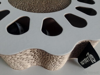 Predám 7- dielny set pre mačky vrátane "hracieho centra". - 4