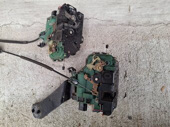 Použité diely 5 - 4