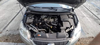 Predám Ford Focus 1.8 TDCi - 4