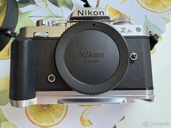 Nikon ZFC - 4