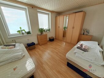 2 Izbový byt s balkónom Topoľčany - 4