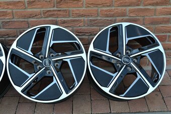 5x130 R20 Hlinikove disky Original Audi Q7 4L - 4