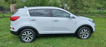 Kia sportage 1,7crdi max vybava alcantra,par.kamera.navi... - 4