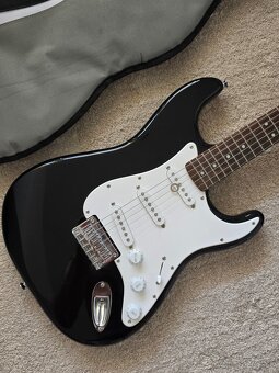 Fender Squier Affinity Stratocaster Elektrická Gitara - 4