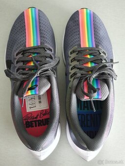 Nike Zoom Pegasus Turbo BETRUE Pride - 4