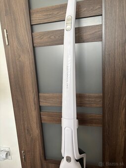 Tyčový bezvreckový vysávač 2v1 - 4