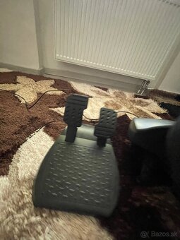 Volant thrustmaster - 4