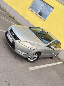 ford Mondeo 2010 - 4