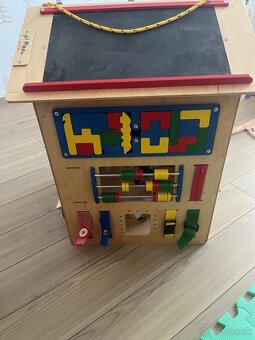 Aktivity domcek Montesori - 4