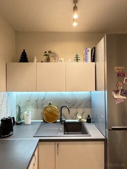 Kuchynská linka - 4