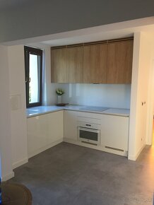 Predáme menší 3- izbový byt na Štrbskom Plese - 4