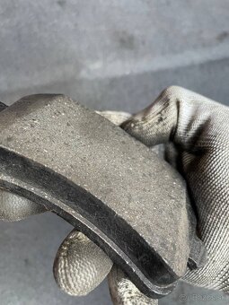 Brzdové kotúče a doštičky “Brembo” pre Audi - 4