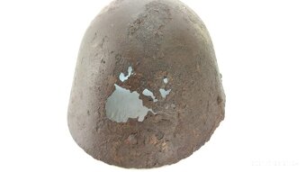 Vojenská helma VZ 32 s priestrelom - torzo - Military helmet - 4