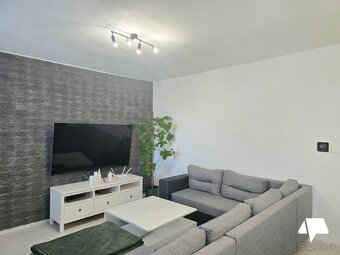 Prenájom veľký 4-izbový byt Nitra, Južná ul.- terasa, loggia - 4