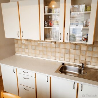 Predáme 2i byt s Garážou vo Svätom Jure ul Kozmonautov - 4