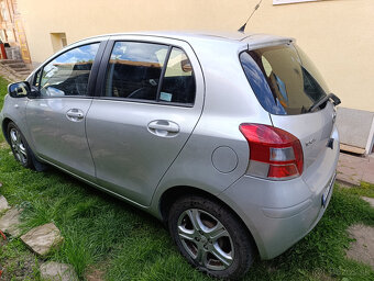 Predám TOYOTA YARIS 1.4D TS - 4