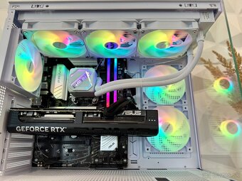 Ryzen 7 9800x3D, RTX 5080 16GB, 32GB RAM DDR5, 2TB M2 SSD - 4