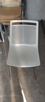 Dizajnová stolička - 4