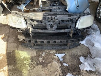 touran  1. predna stena - 4