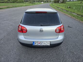 VW Golf 1.6 - 4