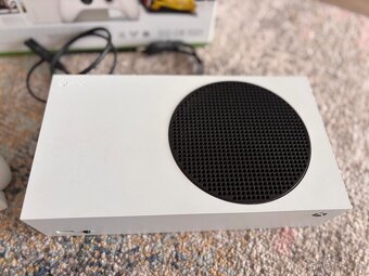 XBOX series S, ako nový, v záruke - 4