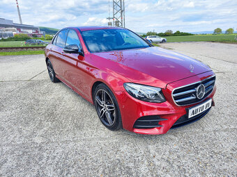 Mercedes-Benz E trieda Sedan 220 d 4MATIC A/T - 4